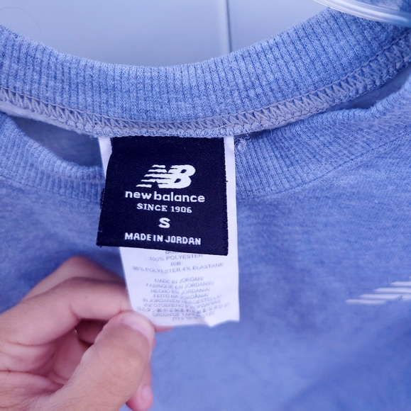 New Balance Crew Neck Sweater Size S - Picture 4 of 5